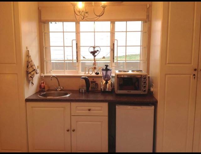 BEDROOM APARTMENT RENTED IN UMHLANGA CENTRAL